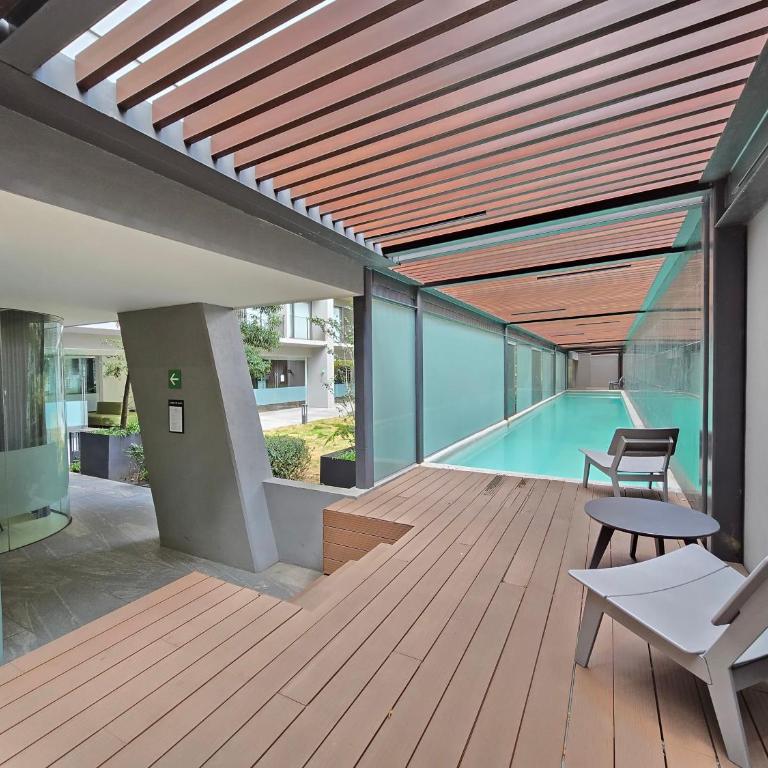 City Retreat Workspace, Wifi, Pool, Gym &parking - Apartment - 1