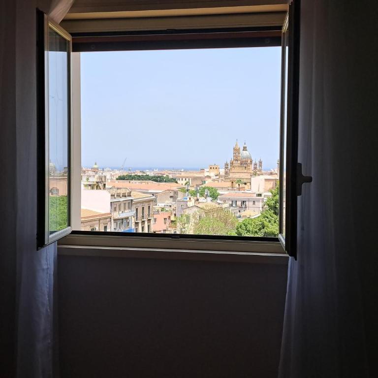 Skyline Palermo - Two-Bedroom Deluxe Apartment with Balcony - 9