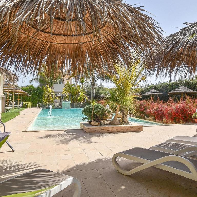 Cozy Home In Pozzallo With Outdoor Swimming Pool - Casa Vacacional de 3 dormitorios - 10