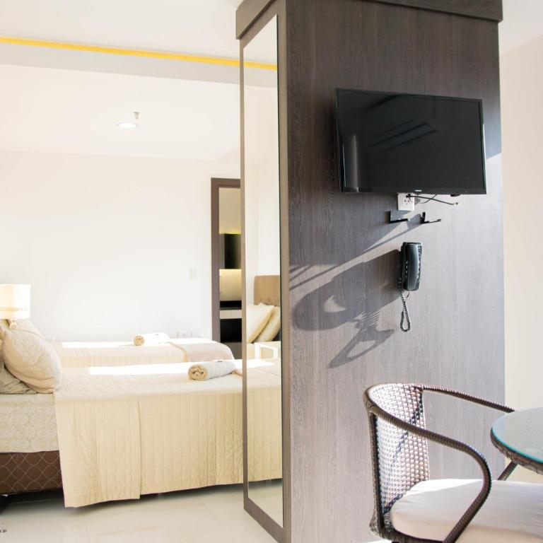 Nobleza Apart Hotel - Twin Room with View - 7