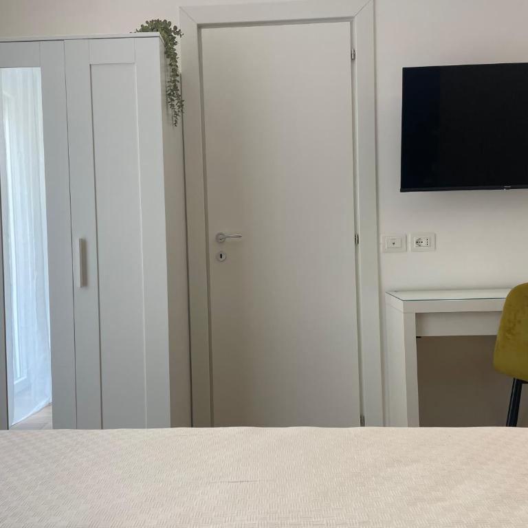 Wow Rome Home - Double Room with Private Bathroom - 13