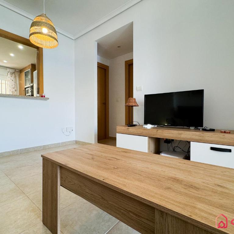 Cómodo y Céntrico Magic World - Apartamento de 2 dormitorios con balcón y vistas al mar - 40