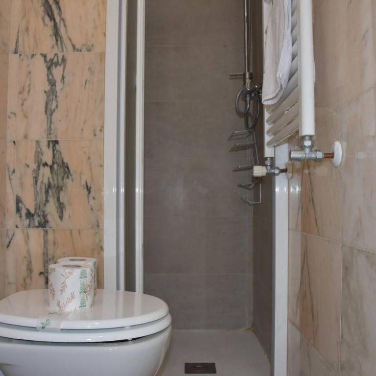 Lo Scrigno - Camera Matrimoniale con Bagno Privato - 5