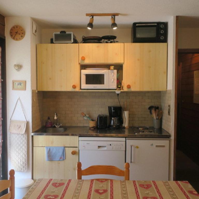 Studio pour 4 personnes avec balcon ouest à Châtel - FR-1-198-146 - Studio - 3
