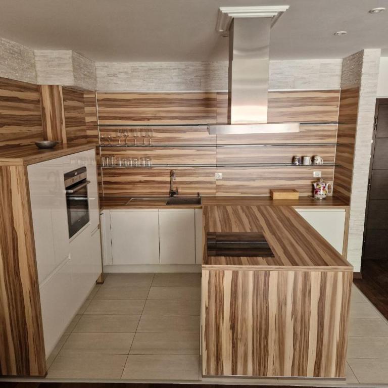 SkyAprt77m Jacuzzi - Apartman sa 1 Spavaćom Sobom - 4