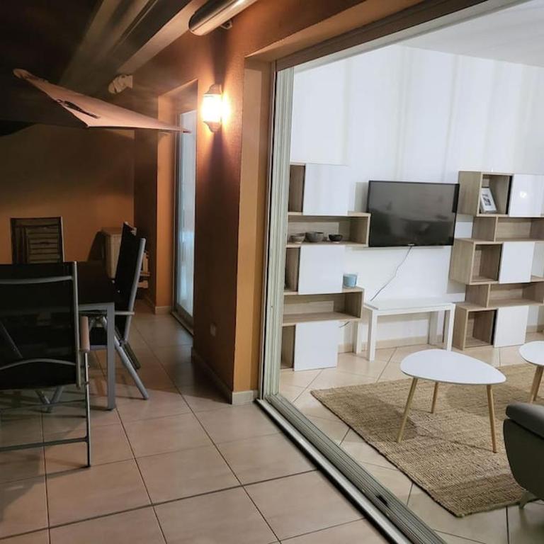 Magnifique appartement en centre-ville av parking - Appartamento con 2 Camere da Letto - 2
