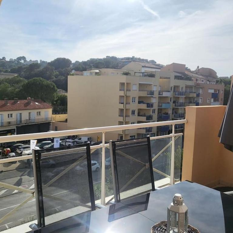 Magnifique appartement en centre-ville av parking - Appartamento con 2 Camere da Letto - 4