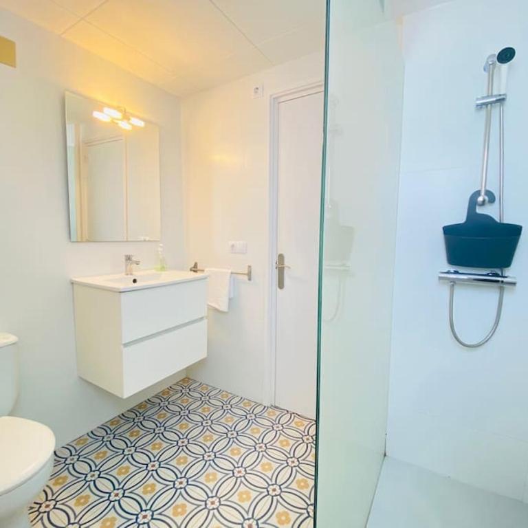 APARTAMENTOS AQUARIUM 1B TERRAZA 25 m2 - Two-Bedroom Apartment - 6