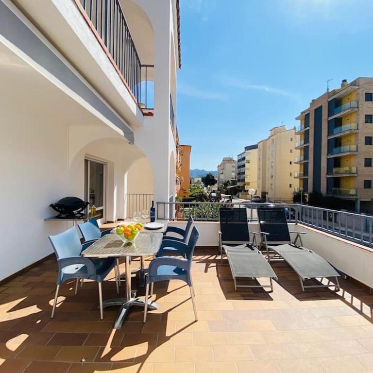 APARTAMENTOS AQUARIUM 1B TERRAZA 25 m2 - Two-Bedroom Apartment - 11