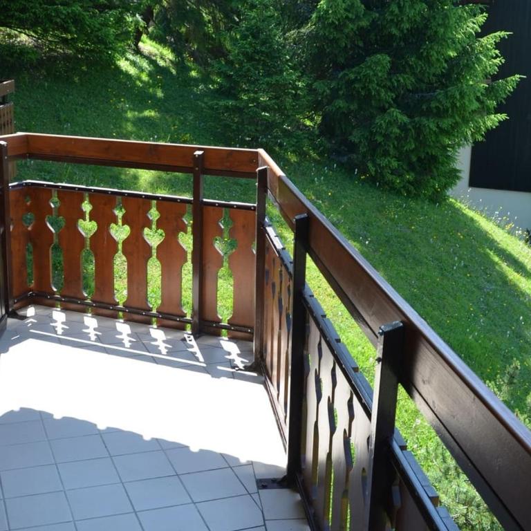 Appartement 2 Pièces pour 4 Pers. avec Balcon et Parking à Châtel - FR-1-676-101 - Appartement - 3