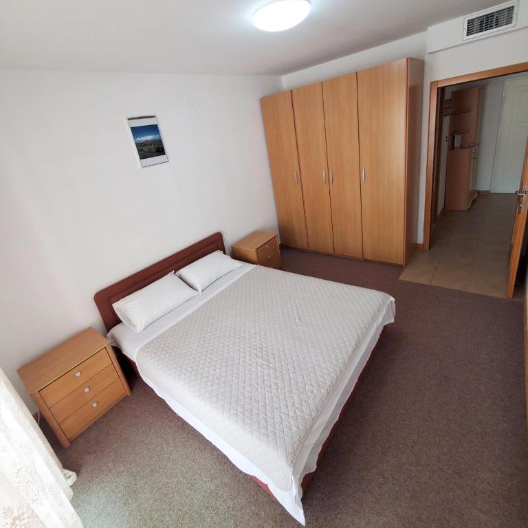 Status-M Apartments Irysh - One-Bedroom Apartment with Balcony and Sea View - 15