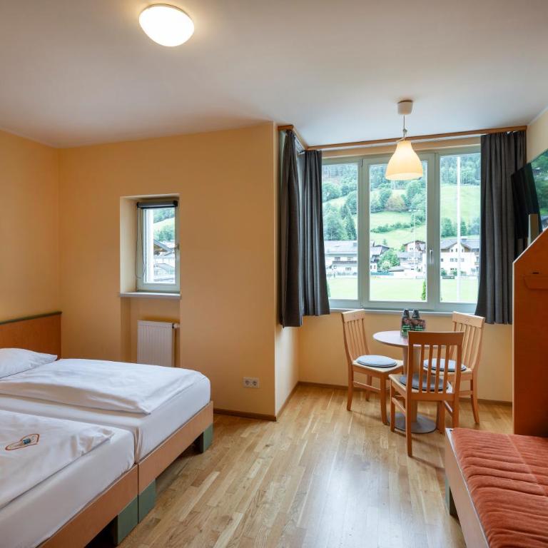 JUFA Hotel Kaprun - inklusive Sommerkarte Zell am See & Kaprun - Vierbettzimmer - 7