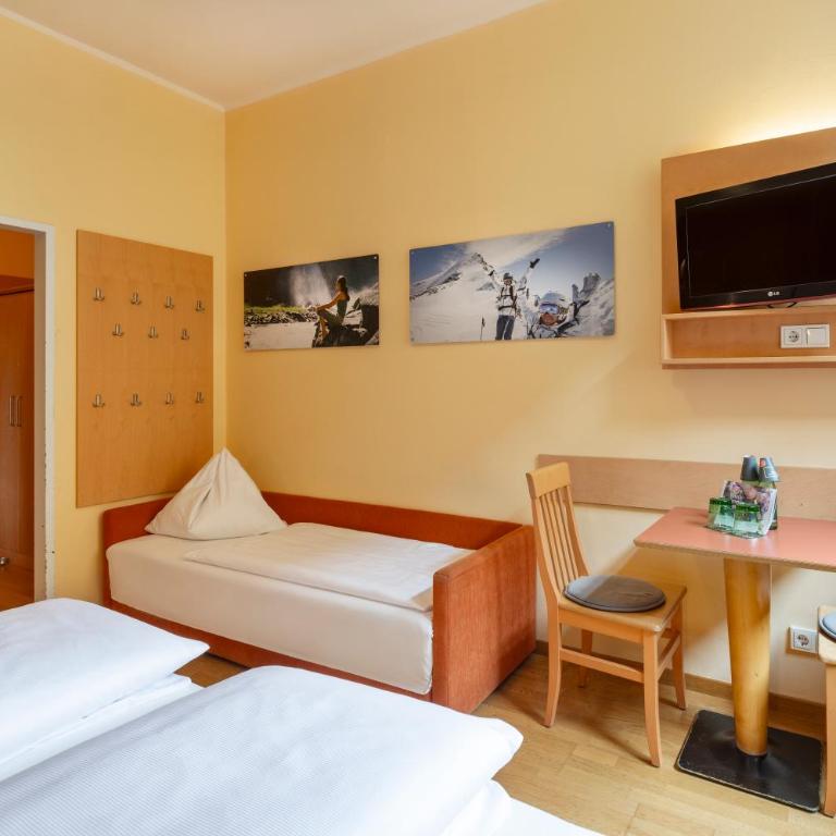 JUFA Hotel Kaprun - inklusive Sommerkarte Zell am See & Kaprun - Familienzimmer - 2