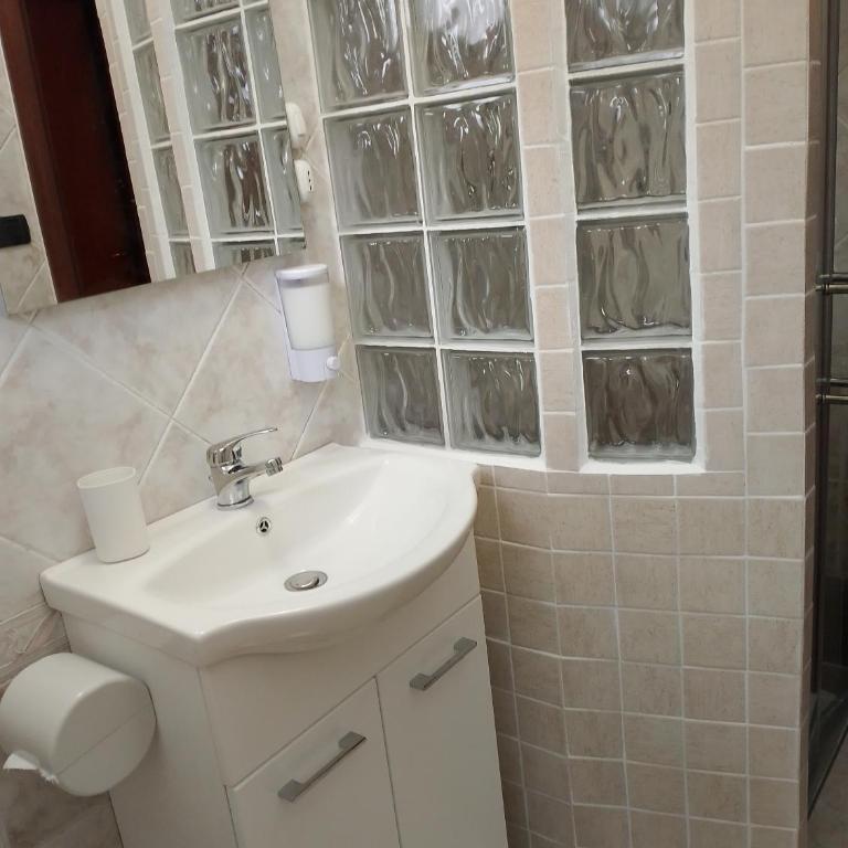L' ortensia - Apartment mit 2 Schlafzimmern - 9