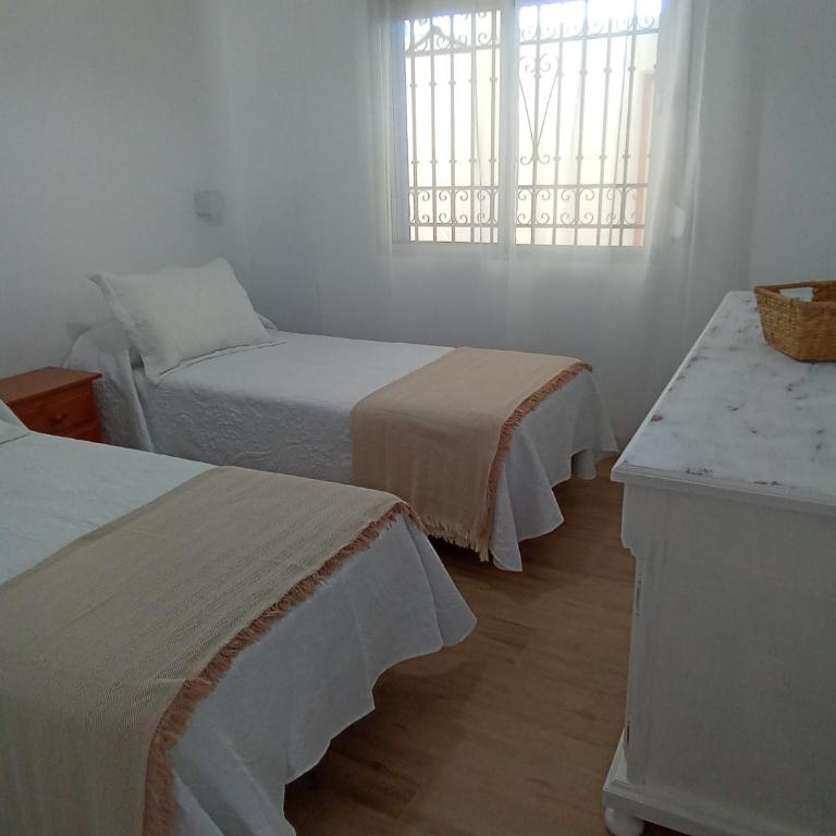 El Palomar Rooms Tarifa - Two-Bedroom Family Apartment - 7