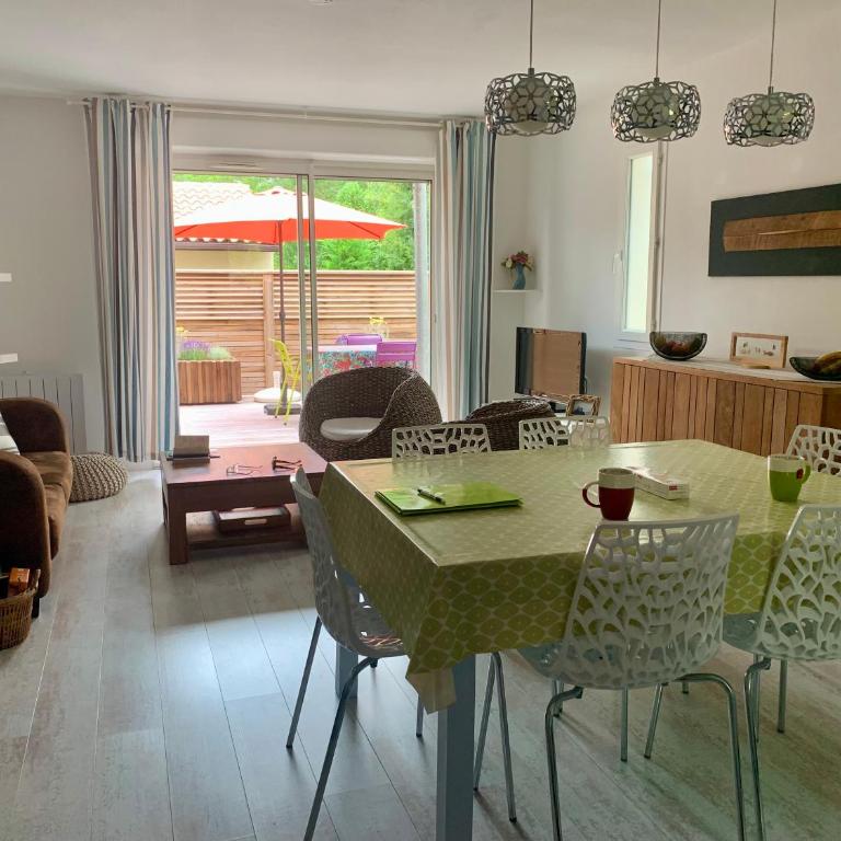 Maison au calme dans le golf de Lacanau - Two-Bedroom House - 3