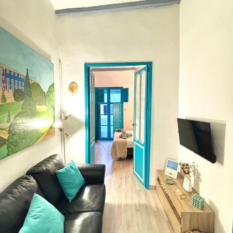 Old Town Blue Suite - One-Bedroom Apartment - 11