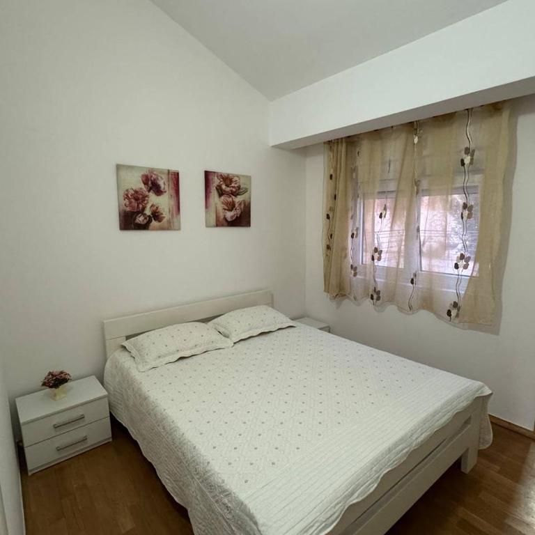 Apartment Becici Sunset 3 - One-Bedroom Apartment - 11