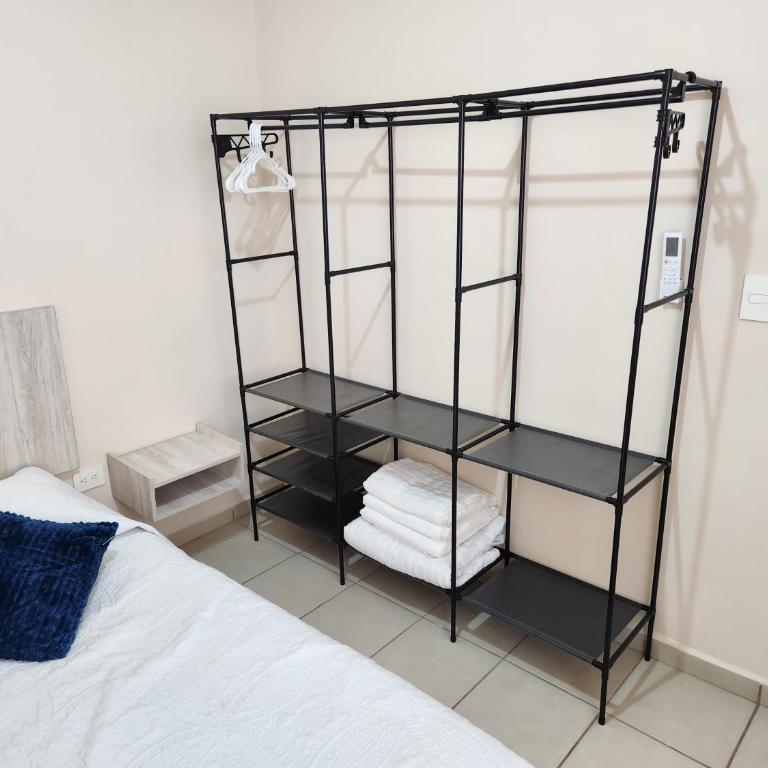 MAZA HOUSE, Cerca de la playa, privada con alberca - Three-Bedroom Home - 15