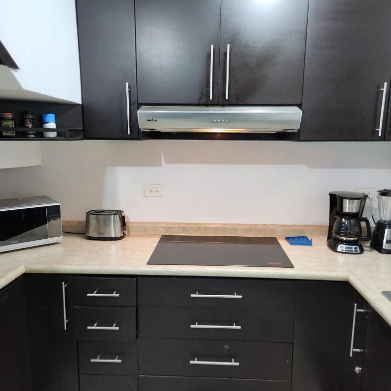 MAZA HOUSE, Cerca de la playa, privada con alberca - Three-Bedroom Home - 21