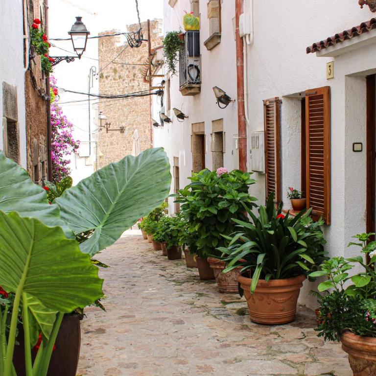 Stunning Apartment In Tossa De Mar - Apartamento de 2 dormitorios - 1