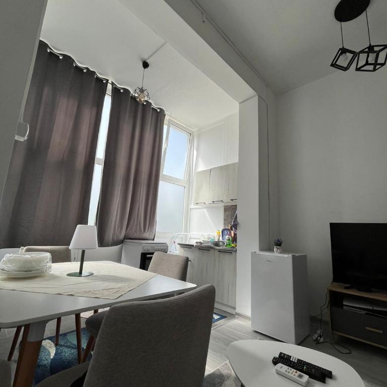 Apartman sm - One-Bedroom Apartment - 2