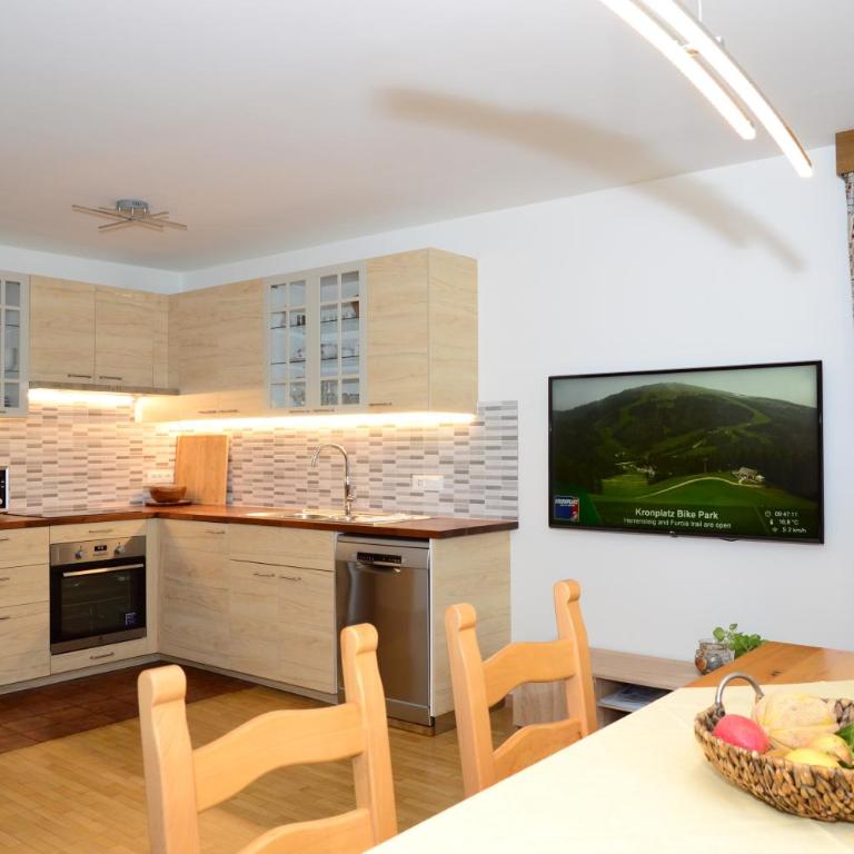 Residence Granvara - Appartamento Grande con 2 Camere da Letto - 1