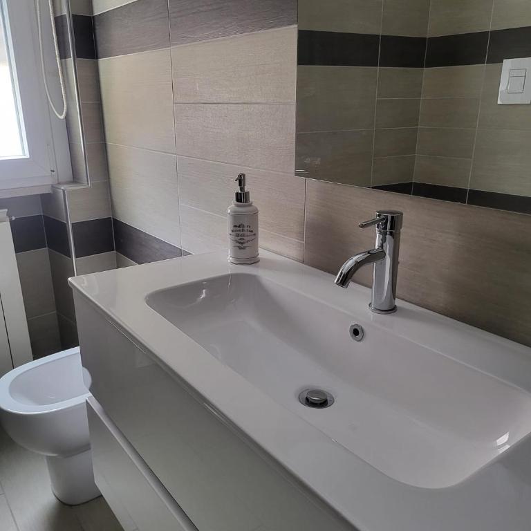 Partenope - Appartamento con 2 Camere da Letto - 24