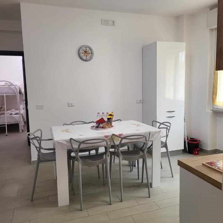 Partenope - Appartamento con 2 Camere da Letto - 18