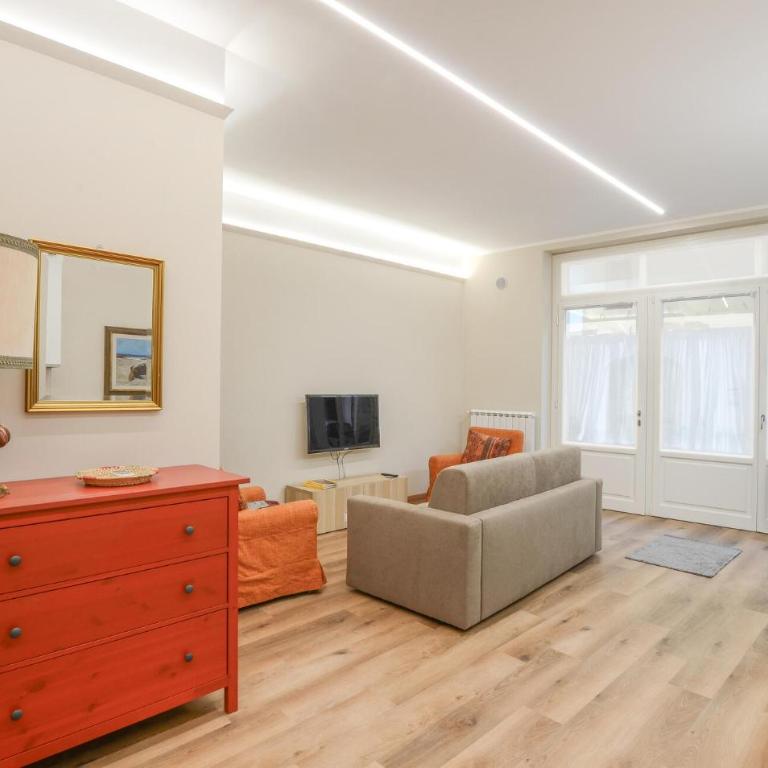 Superbe Appartement À Camaiore Avec - Appartement 2 Chambres - 1