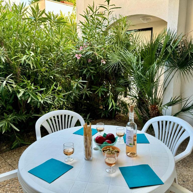 Beach Cannes Bungalows - Holiday Apartments near Cannes - Appartement - Rez-de-Chaussée - 34