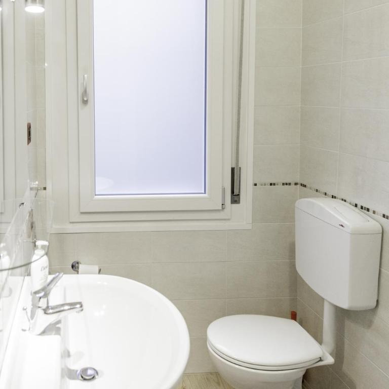 IN FIERA 5 appartamento FRONTE FIERA - Appartamento con 3 Camere da Letto e Terrazza - 39