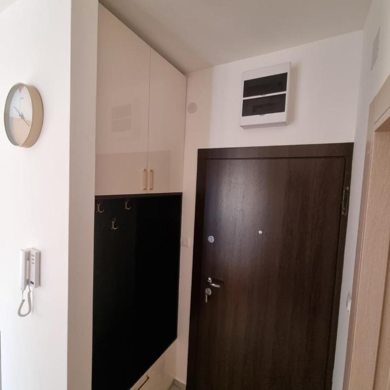 Sunset Apartman - Apartman sa 1 Spavaćom Sobom, Balkonom i Pogledom na Grad - 12