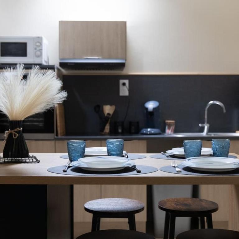 Studio en vieille ville avec chambre en mezzanine - One-Bedroom Apartment - 11