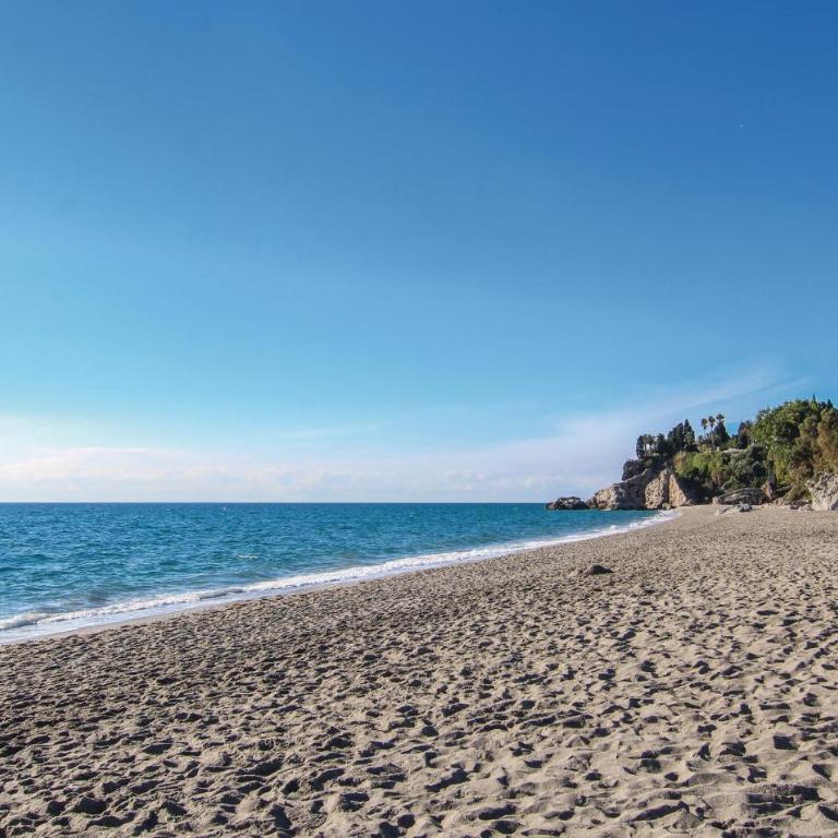 Gorgeous Apartment In Nerja - Apartamento de 2 dormitorios - 17