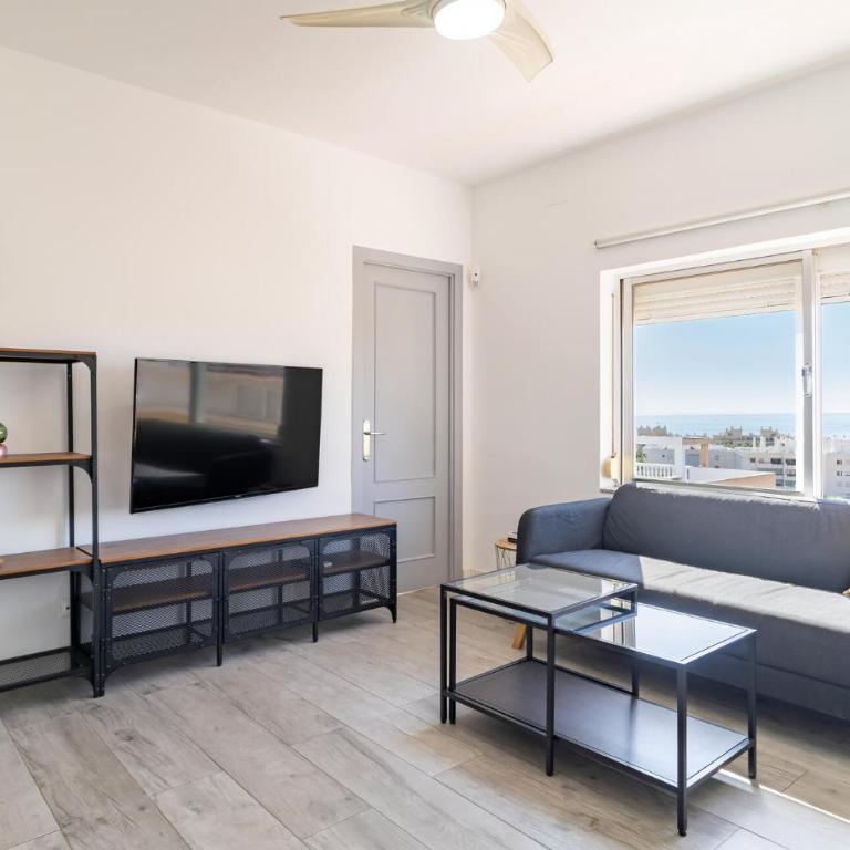 Awesome Apartment In Torremolinos With Wifi - Apartamento de 1 dormitorio - 4