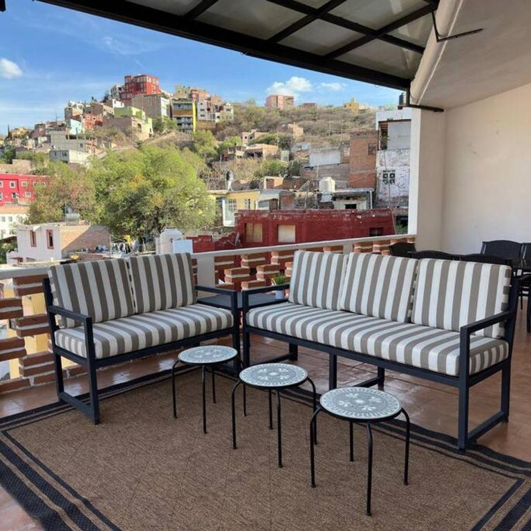 Casa del Alba - A Magical and Private Downtown Oasis! - Two-Bedroom House - 9