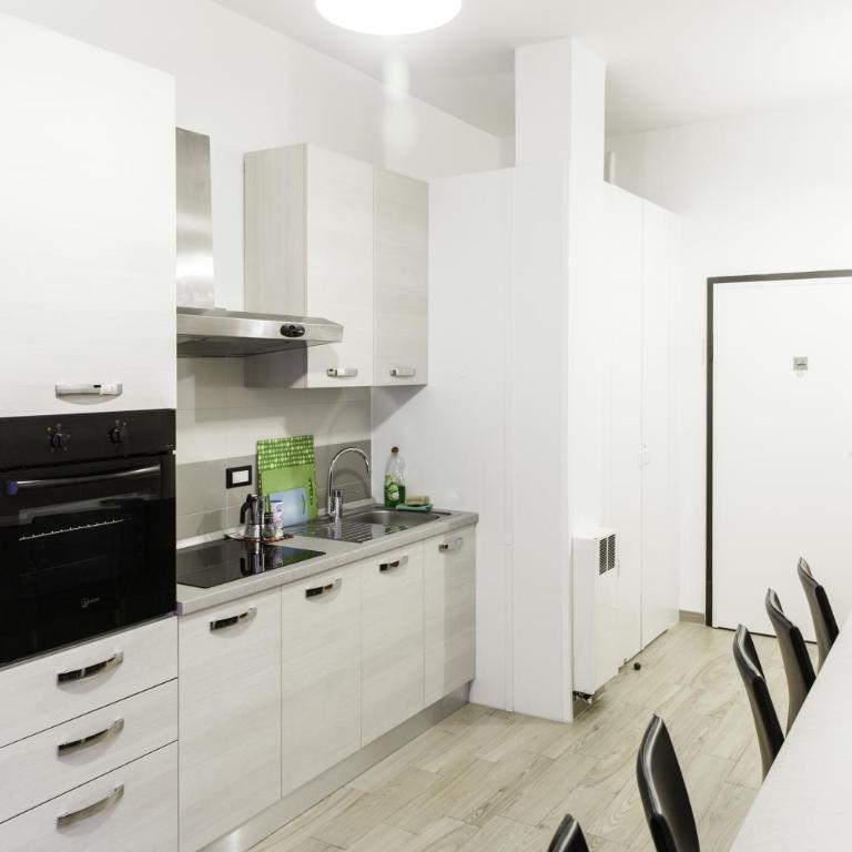 IN FIERA 8 Apartment superior FRONT FAIR - Appartamento Superior con 2 Camere da Letto - 96