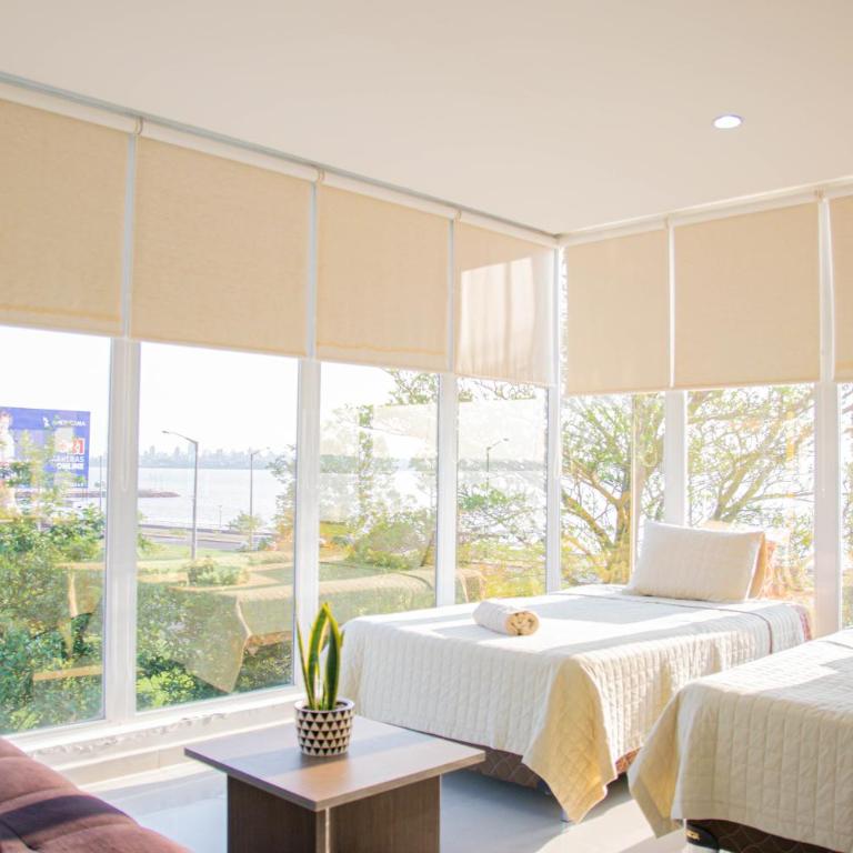 Nobleza Apart Hotel - Quadruple Room with Lake View - 2