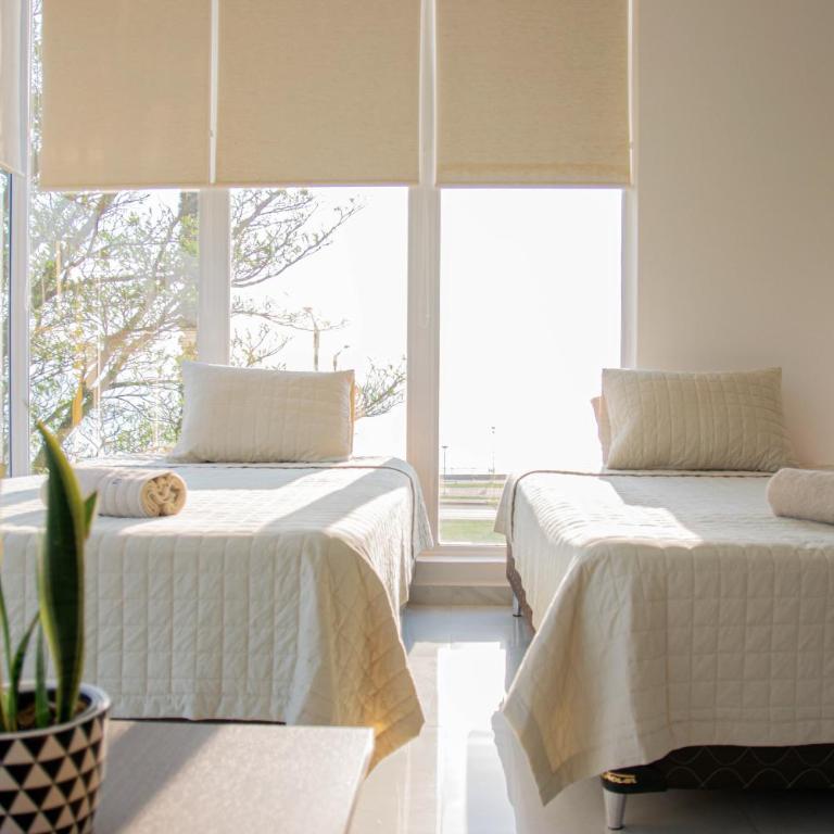 Nobleza Apart Hotel - Quadruple Room with Lake View - 1