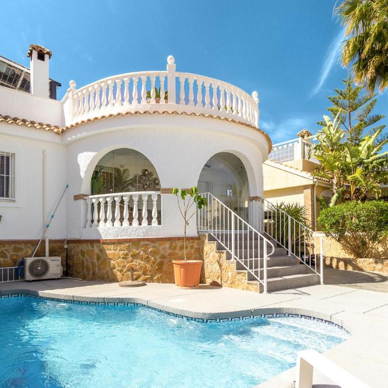 Beach Front Home In Santa Pola - Casa Vacacional de 3 dormitorios - 13