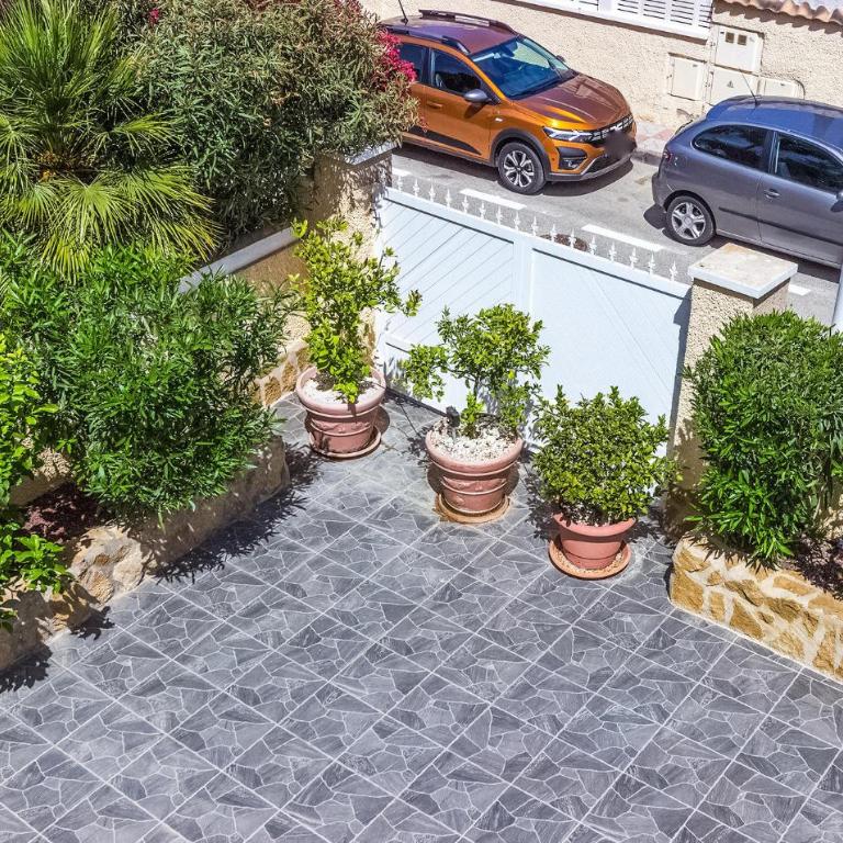 Beach Front Home In Santa Pola - Casa Vacacional de 3 dormitorios - 20
