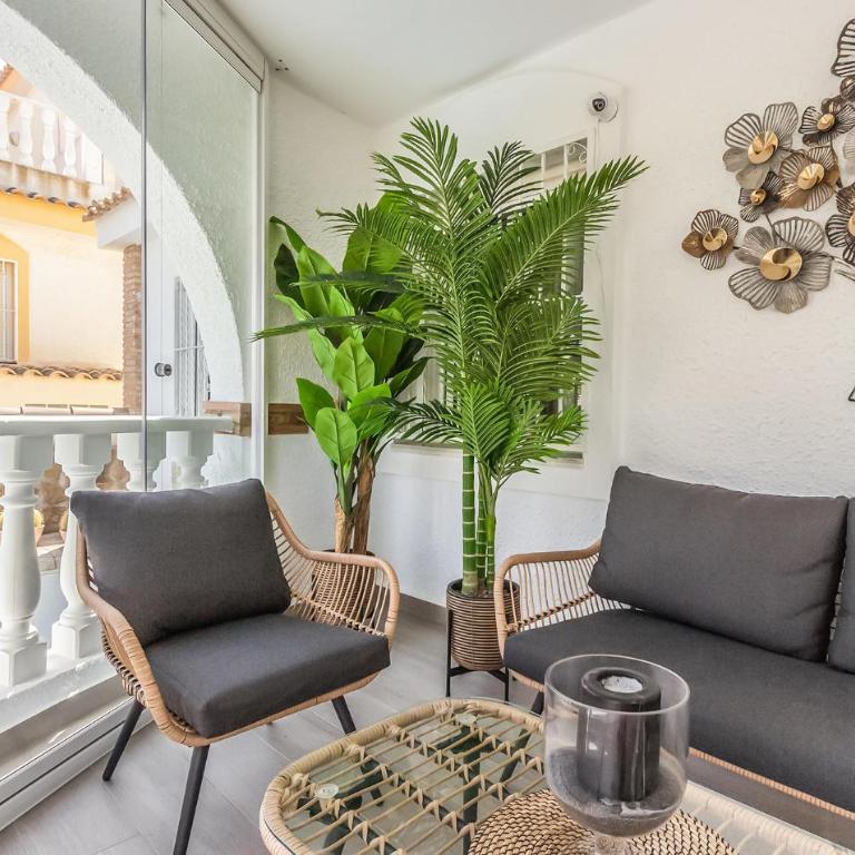 Beach Front Home In Santa Pola - Casa Vacacional de 3 dormitorios - 23