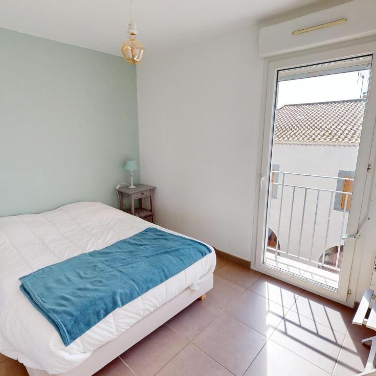 Frontignan : Appartement 2 pièces avec terrasse, parking, proche plage et commerces - FR-1-785-5 - Appartement - 15