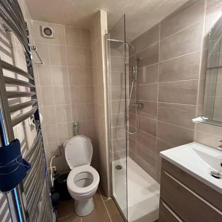 Appartement rénové 2 chambres avec terrasse aux Angles - Appartamento con 1 Camera da Letto - 6