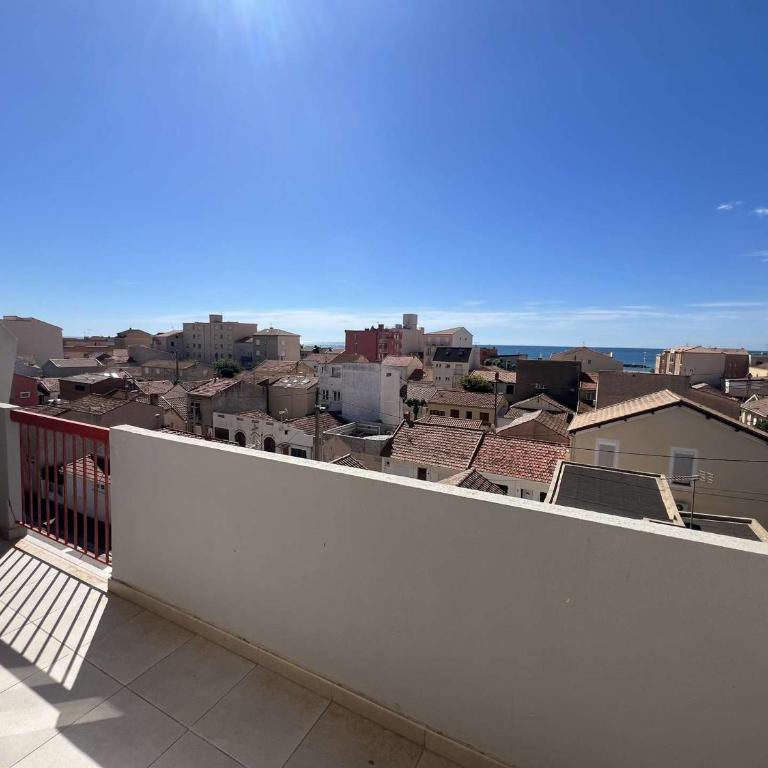 T2 avec climatisation, balcon vue mer, 250m de la plage - FR-1-701-83 - Apartment - 3