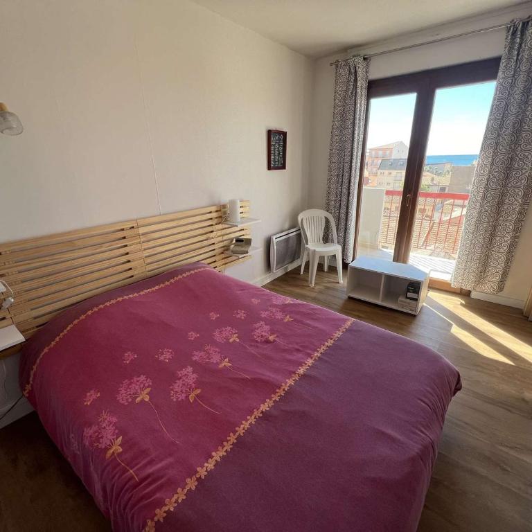 T2 avec climatisation, balcon vue mer, 250m de la plage - FR-1-701-83 - Apartment - 10