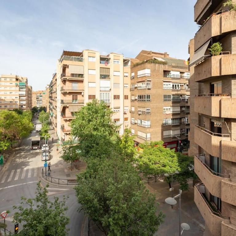 PUSHE Granada Plaza Menorca Art & Tradition - Three-Bedroom Apartment - 8