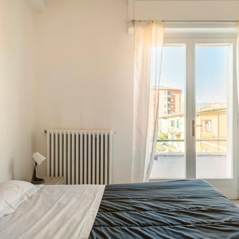 Chic Italian Escape - Casa Vacanze Lorusso - Three-Bedroom Apartment - 4
