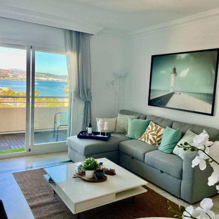 TopMarbella Marina Banus Luxury Apartment - Marbella Marina Banus luxurious Apartment Sea Views - Family Two-Bedroom Apartment with View - 3